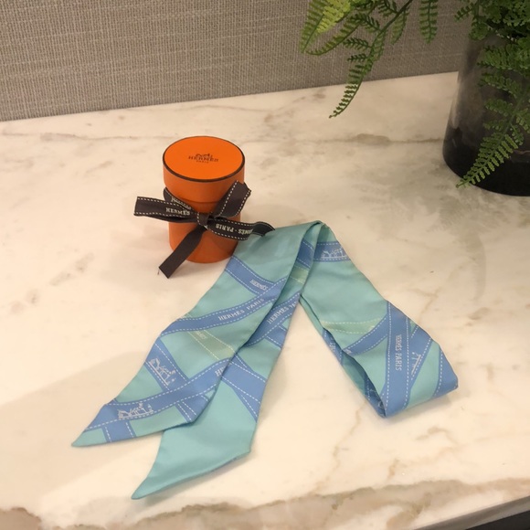 Hermes monogram Twilly - Picture 3 of 3